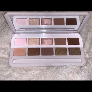Models Own Barely There Eyeshadow Palette